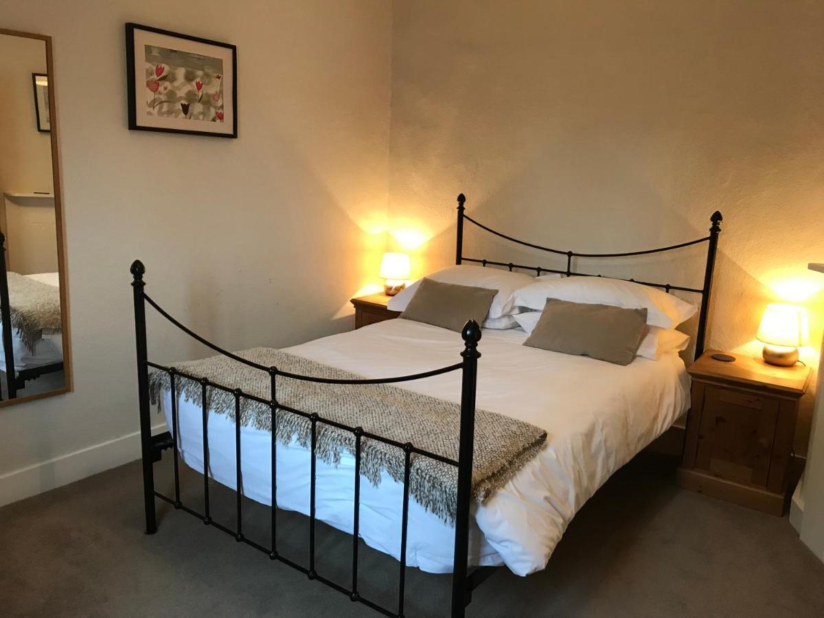 Hyde Mill Bed & Breakfast Luton  Ruang foto